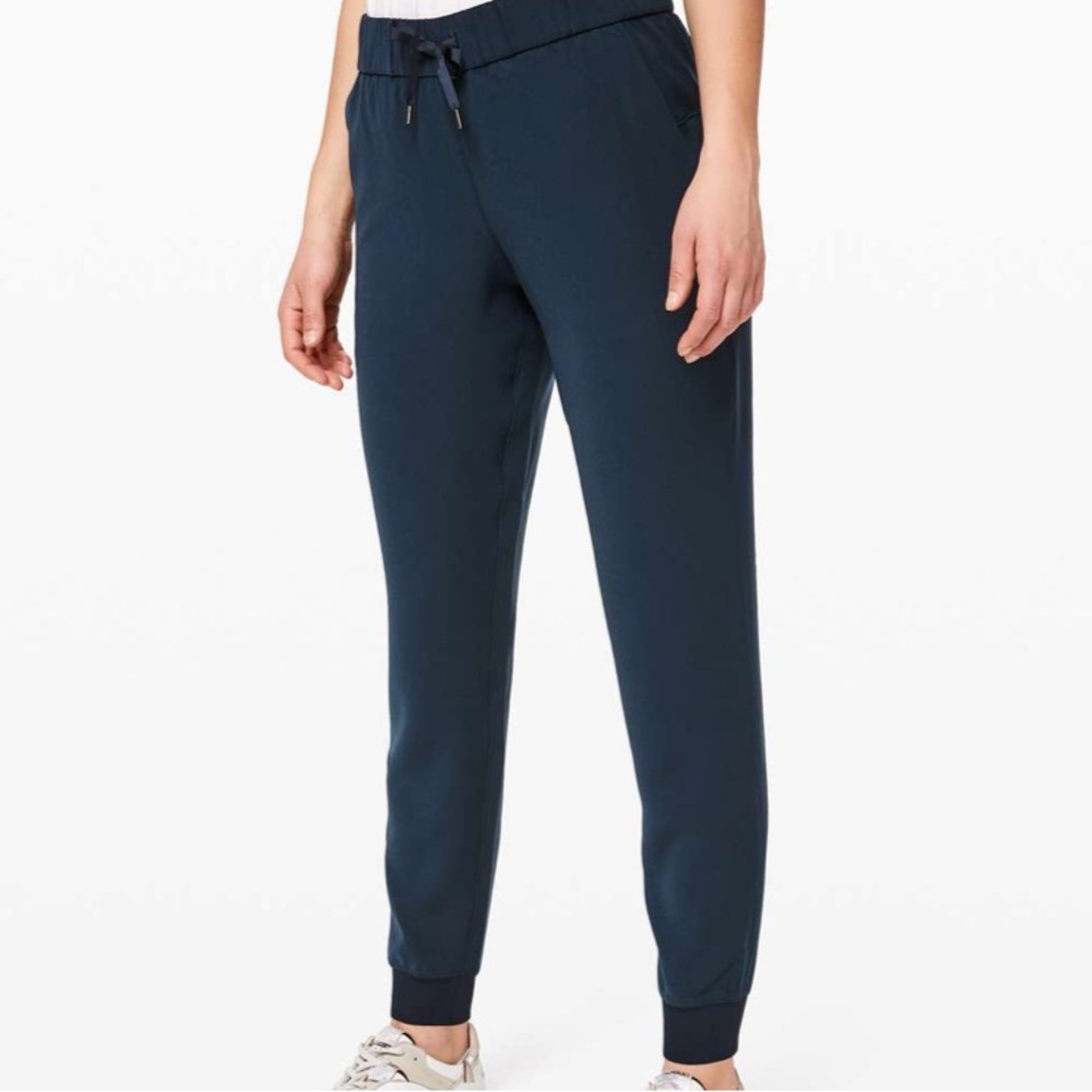 Lululemon on the fly joggers true navy